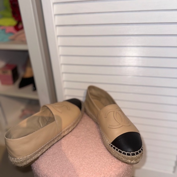 Classic chanel espadrilles - Picture 5 of 5